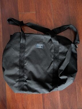 Abercrombie & Fitch Black Duffel Tote with Shoulder Strap